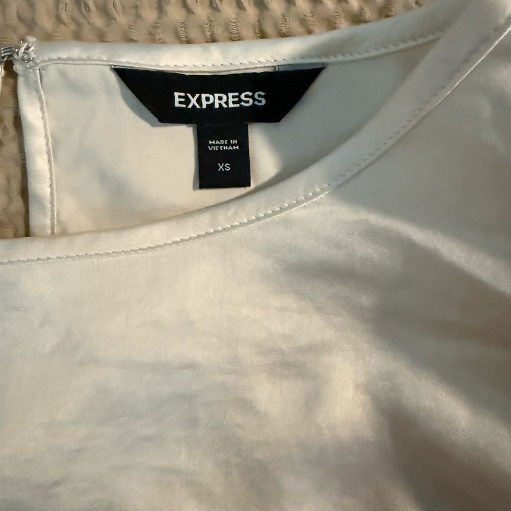 Express Cream Blouse